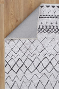 Load image into Gallery viewer, Alma Scandi Silver Rug quality
