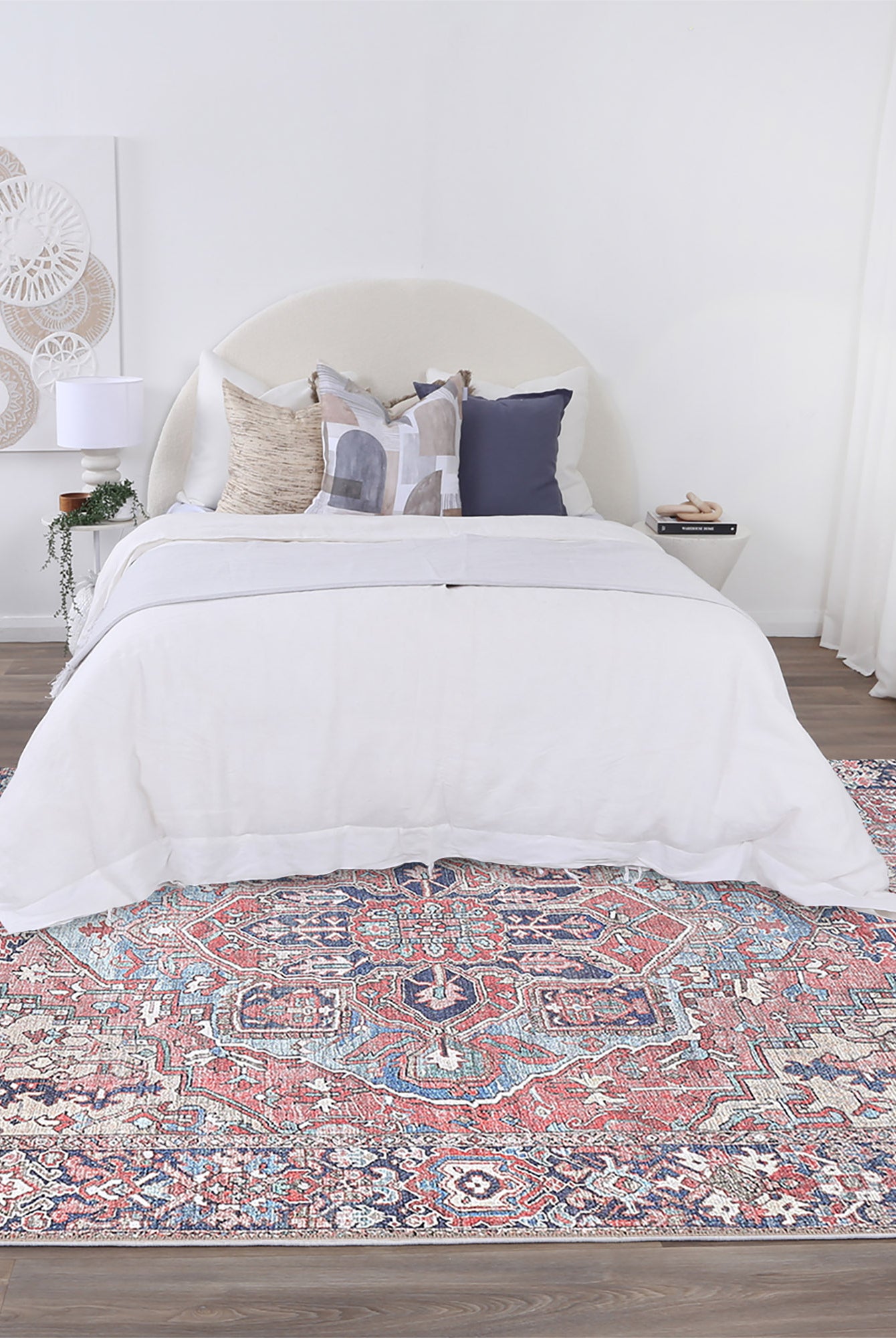 Colette Machine Washable Rug in bedroom